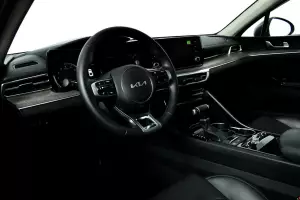 Kia  10