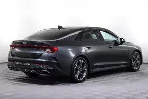 Kia  4