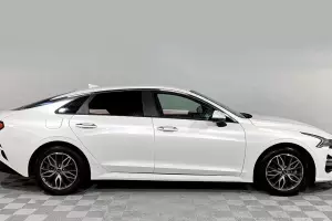 Kia  3