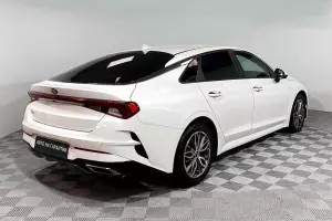 Kia  4