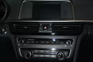 Kia  10