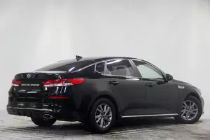 Kia  3
