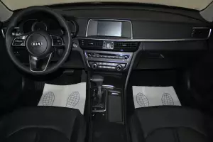 Kia  5