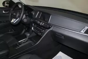 Kia  6