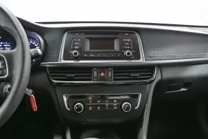 Kia  8