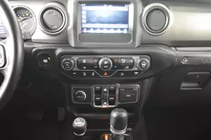 Jeep  12