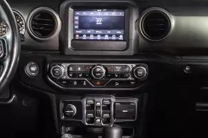 Jeep  11