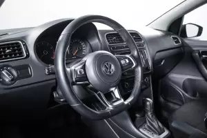 Volkswagen  10