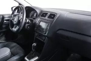 Volkswagen  8