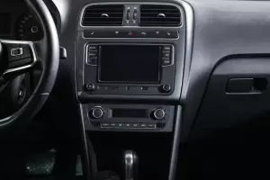 Volkswagen  9