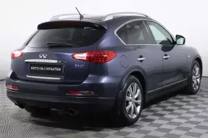 Infiniti  4