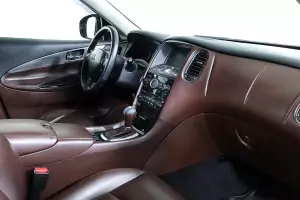 Infiniti  11