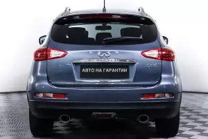 Infiniti  5