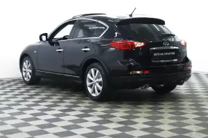Infiniti  19