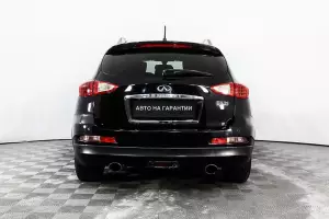 Infiniti  5