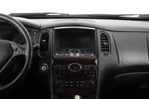 Infiniti  12