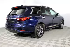 Infiniti  23