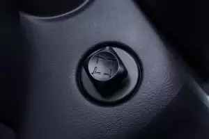 Infiniti  13