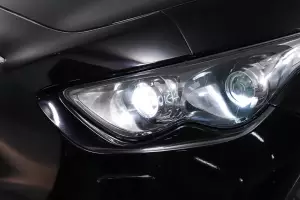 Infiniti  10