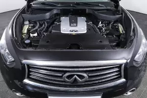 Infiniti  7