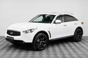 Infiniti  1