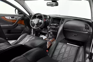 Infiniti  5