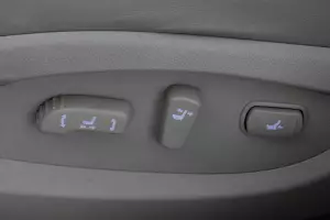 Infiniti  14