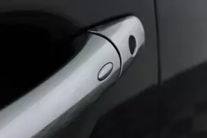 Infiniti  8