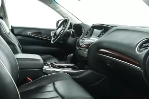 Infiniti  14