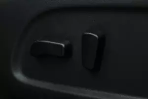 Infiniti  11
