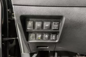Infiniti  10