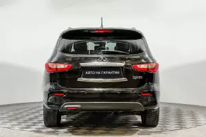 Infiniti  3