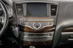 Infiniti  5