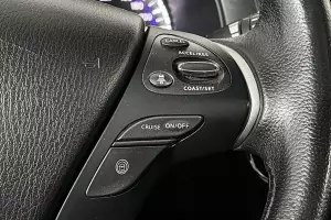 Infiniti  9