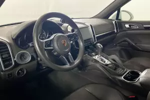 Porsche  10