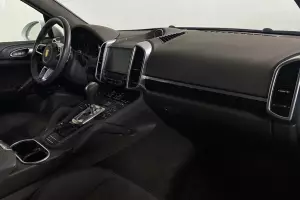 Porsche  8