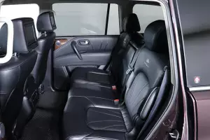 Infiniti  2