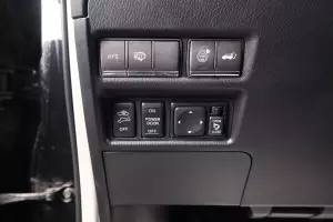 Infiniti  4