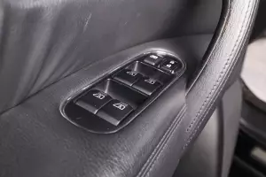 Infiniti  3