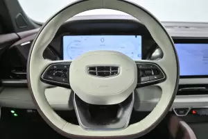 Geely  7