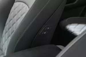 Kia  6