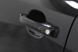 Kia  15