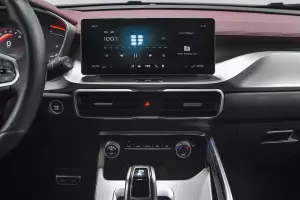 Geely  8