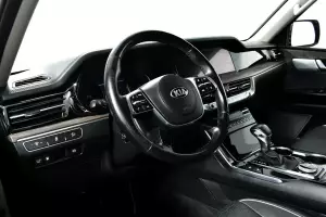 Kia  10
