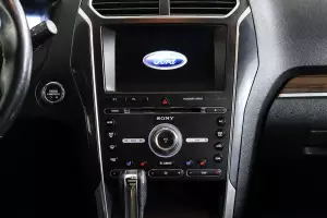 Ford  10