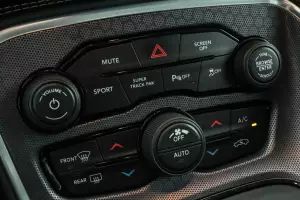 Dodge  5