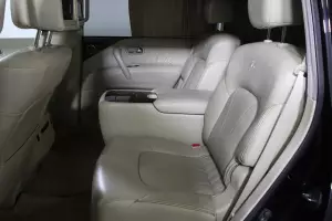 Infiniti  11