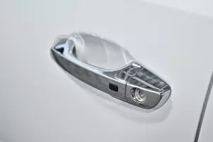 Hyundai  6