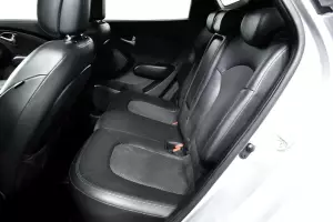 Hyundai  10