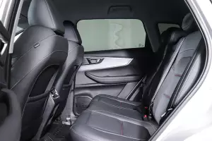 Chery  16